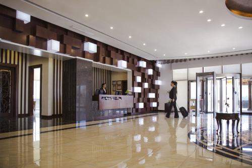 
The lobby or reception area at Cristal Erbil Hotel
