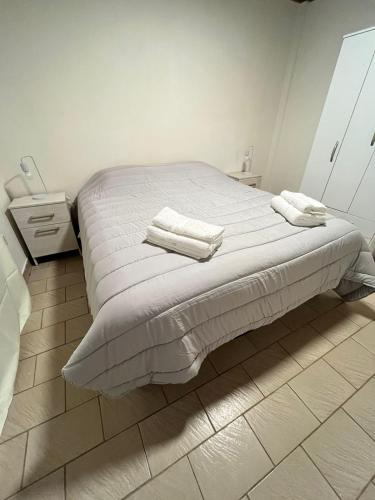 Tempat tidur dalam kamar di Casa 2 Dorm Av. Alem