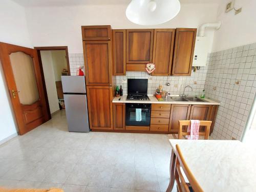 Una cocina o zona de cocina en Casa stazione centrale