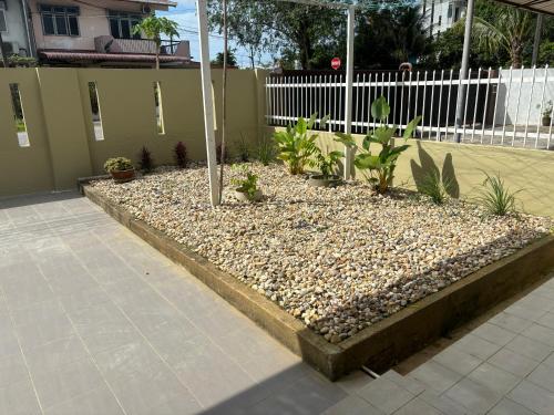 Gallery image of Kumpang Homestay 25 Kuching in Kuching