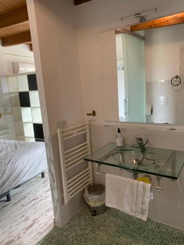 Phòng tắm tại Apartamentos la Vega de Granada