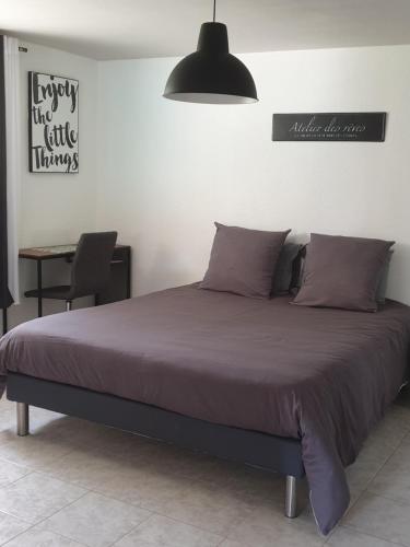 Postel nebo postele na pokoji v ubytování Location gîte dans le var