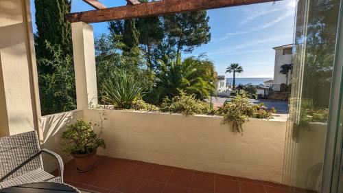 2BR Flat with Sea Views Puerto de la Duquesa