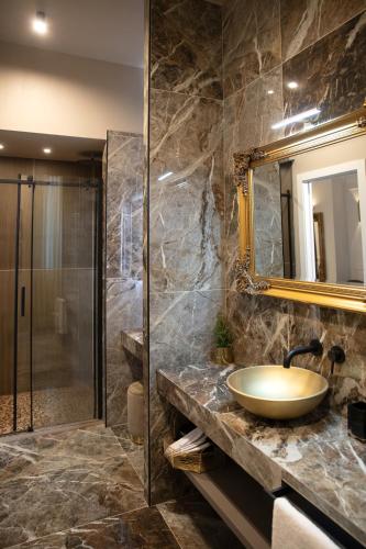 INTOMILAN I Elegant Apartments in Duomo photo 48