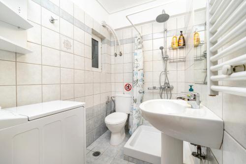 Athens 1 bedroom Apartment in Ampelokipi