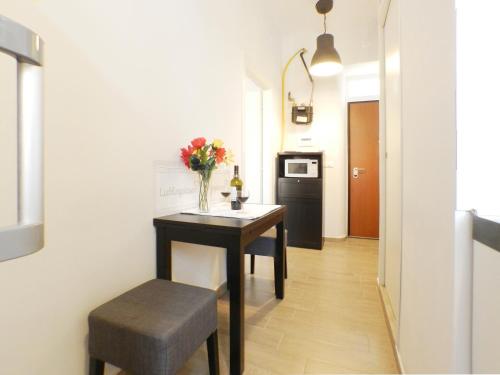 Movie Apartment