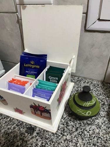 Kemudahan buat kopi dan teh di Alquiler temporario zapala Amanecer