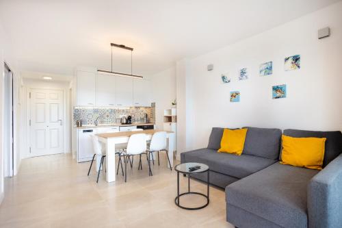 Castle Harbour Luxury Family Home Heated Pool by LoveTenerife