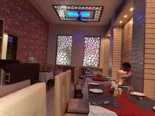 Restaurant o un lloc per menjar a Hotel Swagat , Dhubri