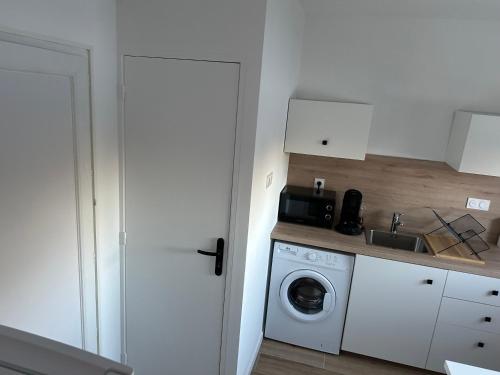 Photo de la galerie de l'établissement Appartement, à Donville-les-Bains