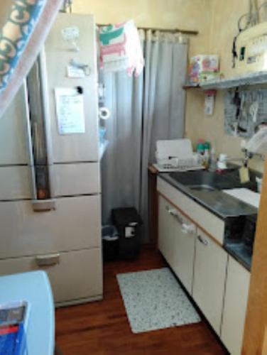 Nhà bếp/bếp nhỏ tại ゲストハウスジェイズ一日お一組限定-GuesthouseJ's