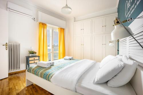 Stunning Acropolis View from a Sunny Renovated Apartment