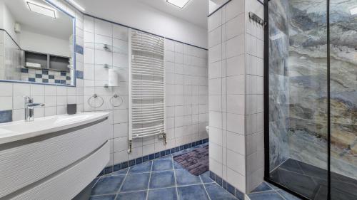 Flexible SelfCheckIns Zagreb 284 - 2 Bedroom Apartment - Loggia - Keybox Entry