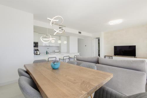 Fotografie z fotogalerie ubytování Holiday Apartment La Olas Estepona v destinaci Estepona