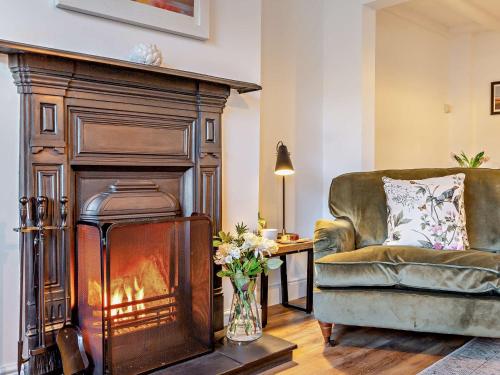 Χώρος καθιστικού στο 2 Bed in Great Broughton 94220