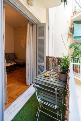 Relax Apartment Under Acropolis
