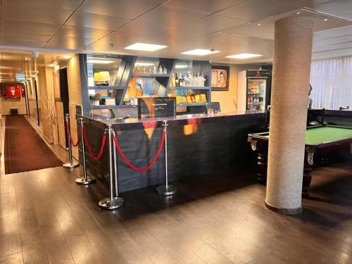 Biliár nebo kulečník v ubytování Elis Boutique Hotel