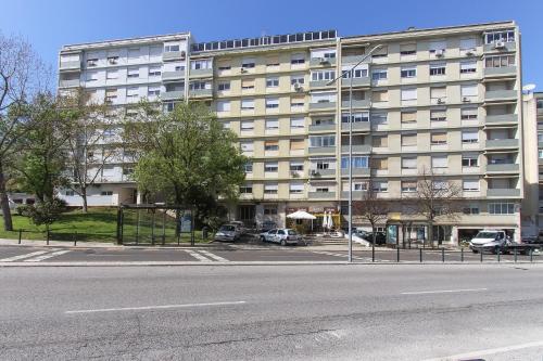Olivais Balcony by Homing