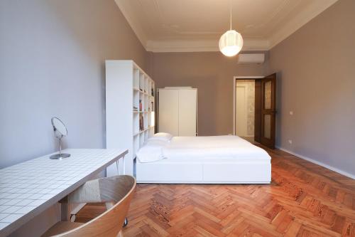 Gramsci Home Sempione District