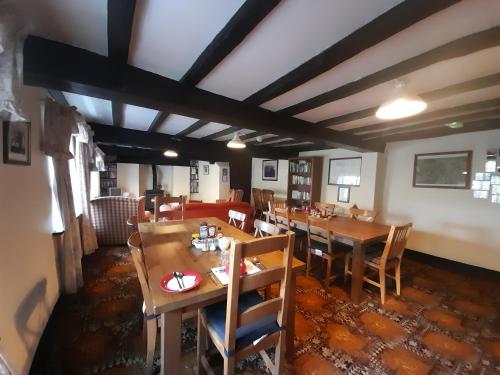 A restaurant or other place to eat at Burnthwaite Farm B&B