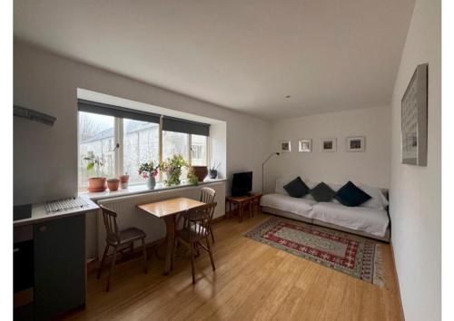 Posezení v ubytování Willow Cottage, Gilchristland Organic Farm