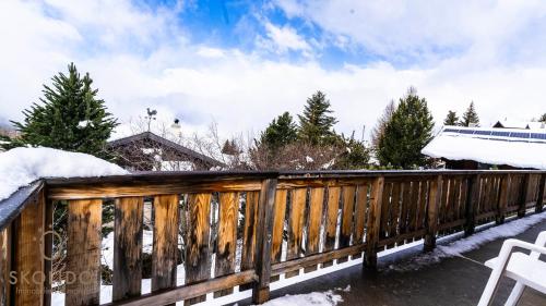 Un balcón o terraza en Chalet Glück-Auf Bürchen