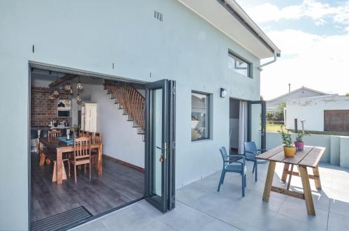 Balkoni atau teres di The Neighbours - Kleinmond