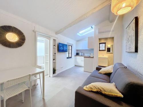 Joli studio Cannes marché forville