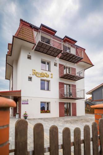ReveliQa2 - pokoje gościnne i apartamenty