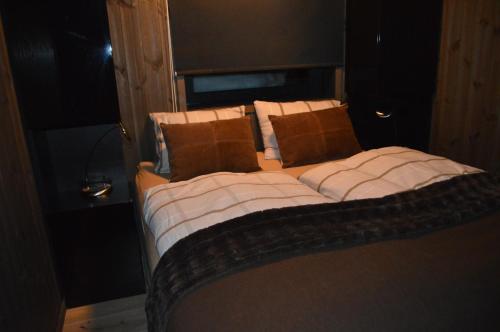 Katil atau katil-katil dalam bilik di Pow Panorama - High standard Mountain home