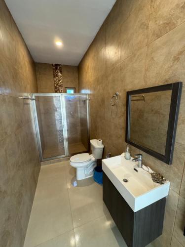 Vonios kambarys apgyvendinimo įstaigoje Villas Mar Turquesa Cozumel