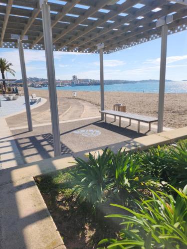STUDIO de VACANCES FREJUS PLAGE