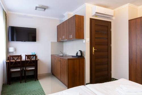 Cucina o angolo cottura di Hit Hotel