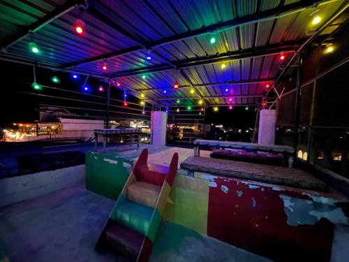 Imagen de la galería de Hotel Nirvana rooftop, en Pushkar