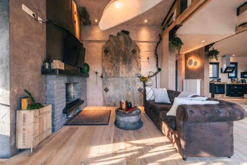 Posezení v ubytování Unique Cottage w/ Amazing View & Private Wellness