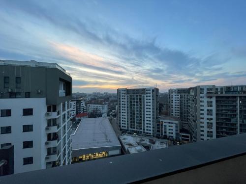 Nespecifikovaný výhled na destinaci Bukurešť nebo výhled na město při pohledu z apartmánu