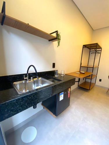 Dapur atau dapur kecil di Village Prime Hotel