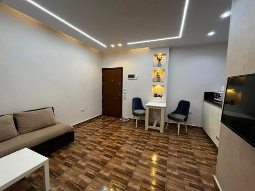 Sadam luxury Guest House tesisinde bir oturma alanı