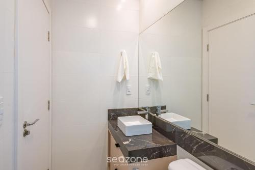 Koupelna v ubytování Apto moderno a 800m da praia Itapema JZZ702