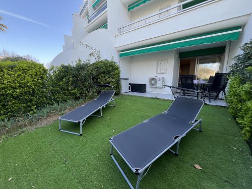 Sol-y-Days Martinic, rez-de-jardin a deux pas des plages