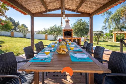 Aed väljaspool majutusasutust #213 Vila Roja Pé by Home Holidays