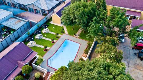 Bazén v ubytování Ditoro Boutique Hotel nebo v jeho okolí