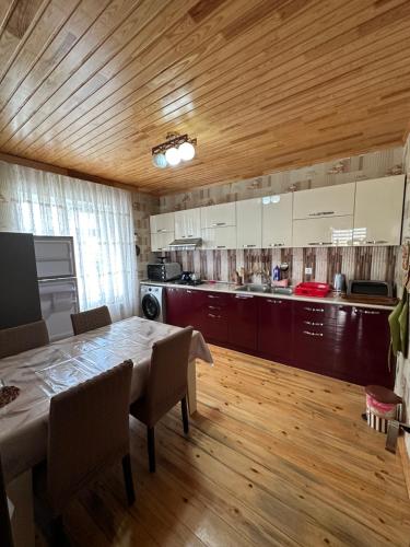 Køkken eller tekøkken på Qafqaz House