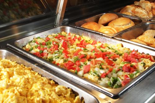 Comida en o cerca de este hotel