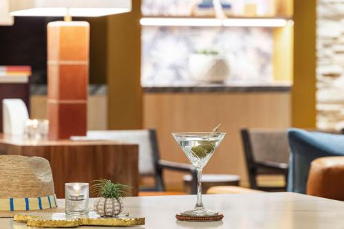 Minuman di The Woodlands Resort, Curio Collection by Hilton