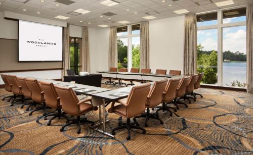 Kawasan bisnes dan/atau bilik persidangan di The Woodlands Resort, Curio Collection by Hilton