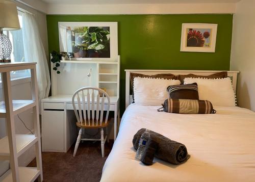 Katil atau katil-katil dalam bilik di B-Love's Guest House