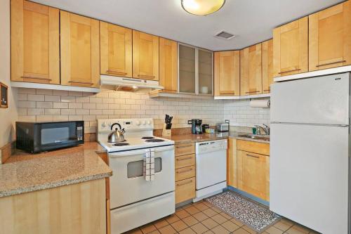 Gallery image of Inviting 2-Bedroom Apt in Hyde Park - The Blackwood 0404 in Chicago