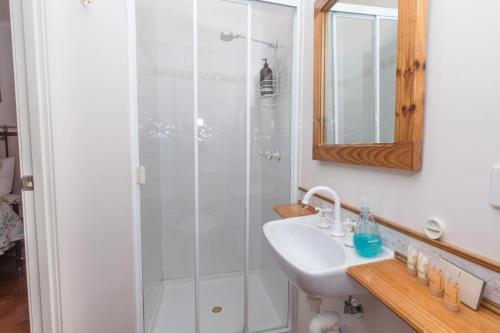 Bilik mandi di Noosa Hinterland Escape
