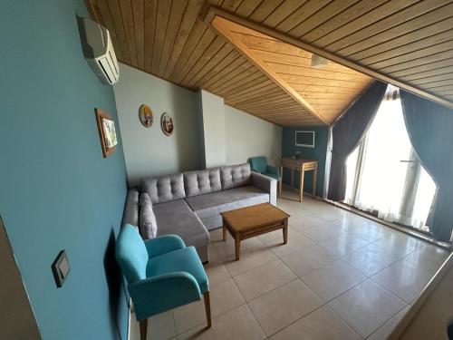 Posezení v ubytování Veziroğlu Apart